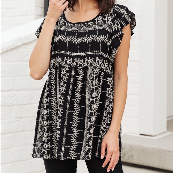 Artistic Embroidery Top - Picture 3 of 4